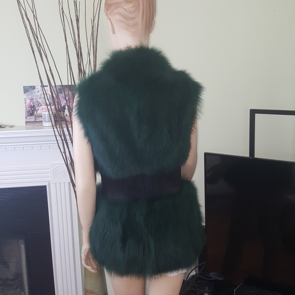 Fox Fur Vest with Leather Trim - Picture 4 of 8